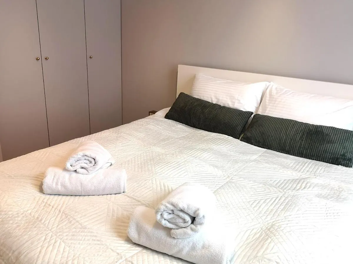 Apartment Green Chill Apt Old Town & Wawel Hill By Vistula River - By Homelike Krakow